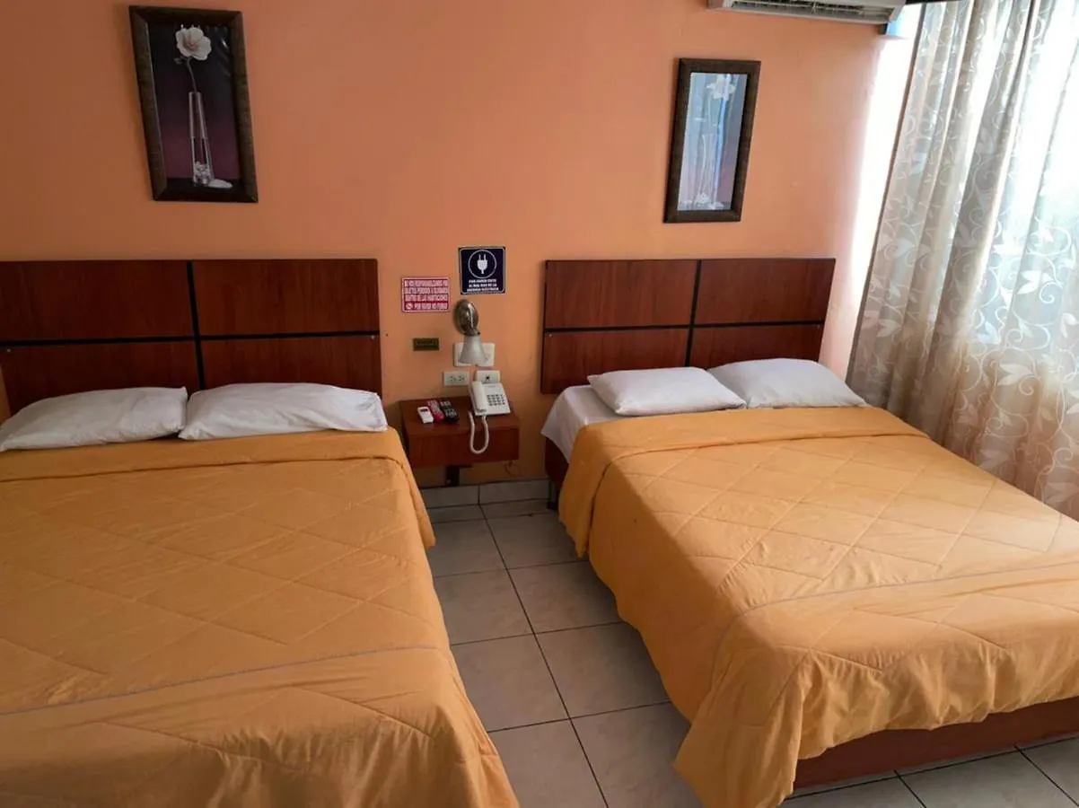 **  Tropical Inn Hotel Γκουαγιακίλ Ισημερινός