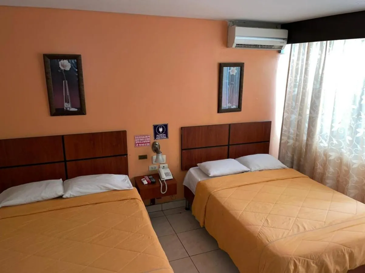 Tropical Inn Hotel Γκουαγιακίλ
