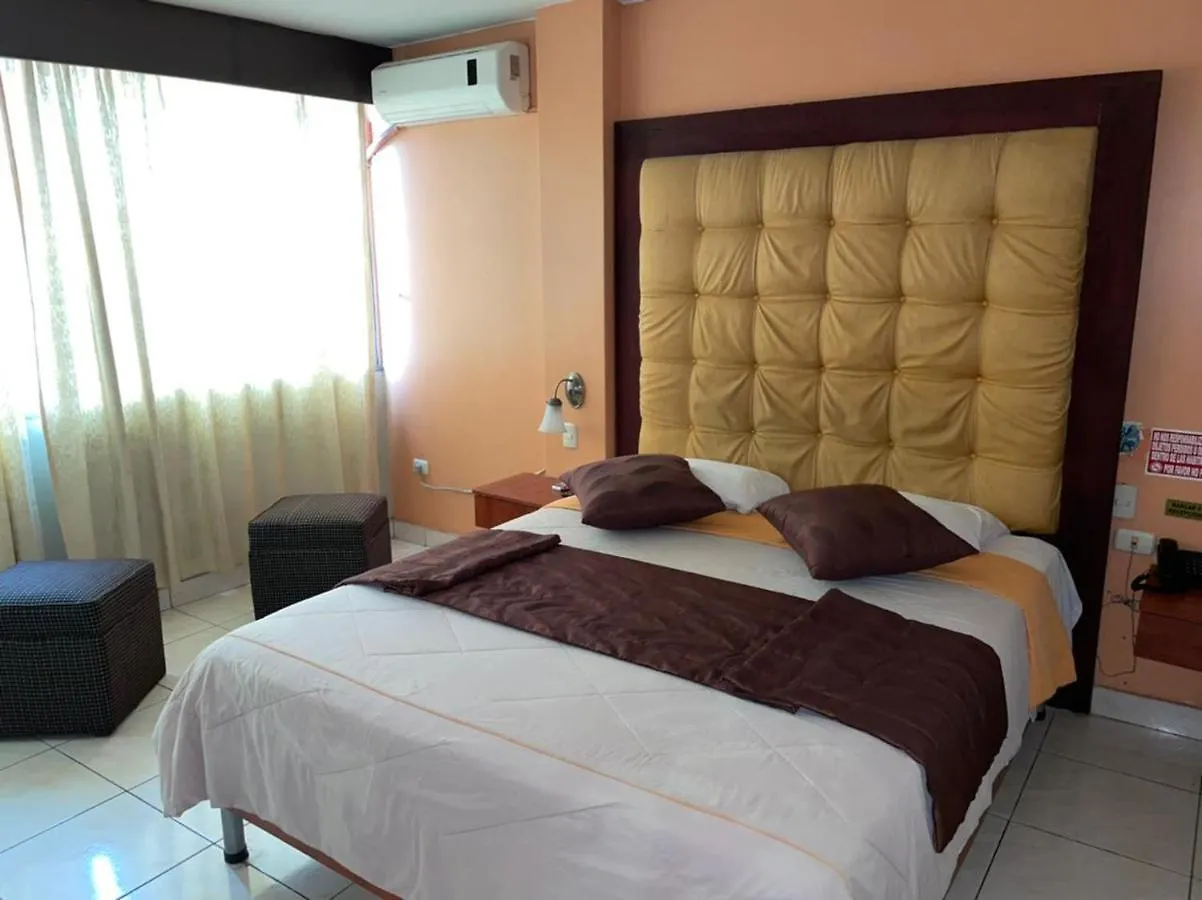 Tropical Inn Hotel Γκουαγιακίλ