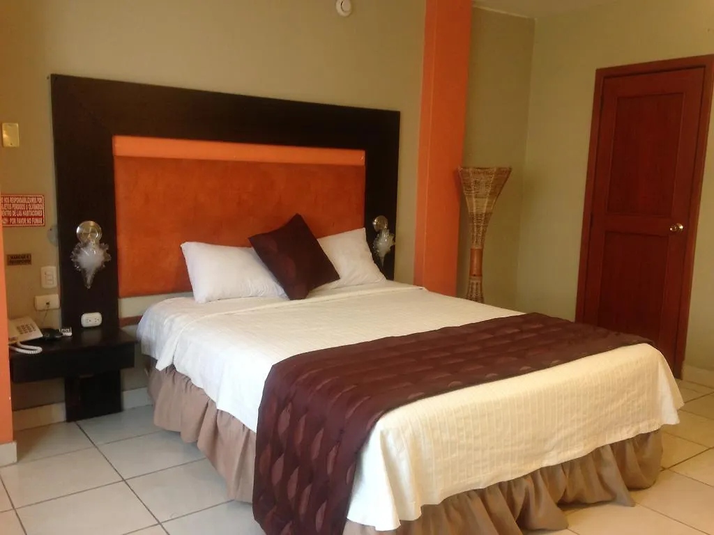 Tropical Inn Hotel Γκουαγιακίλ 2*,