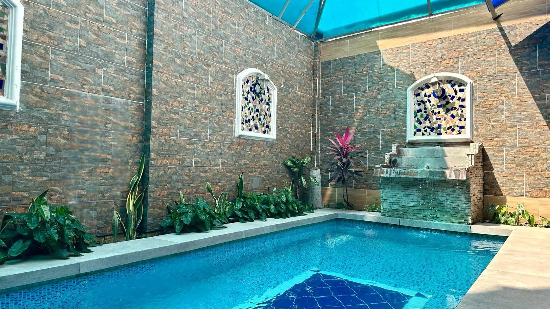 Tropical Inn Hotel Γκουαγιακίλ 2*,  Ισημερινός