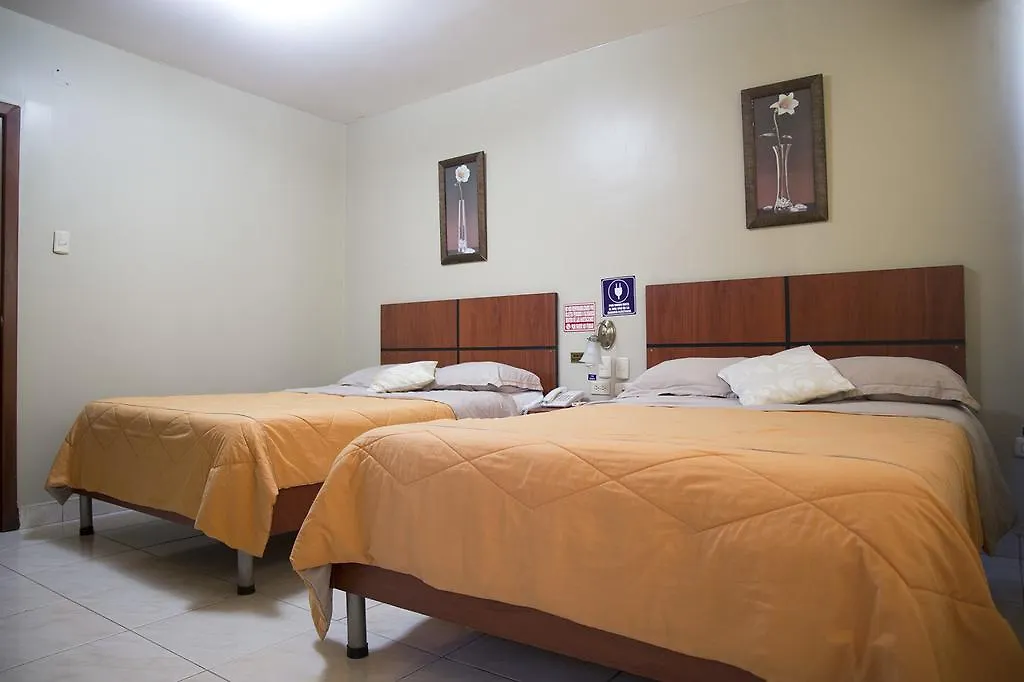 Tropical Inn Hotel Γκουαγιακίλ 2*,