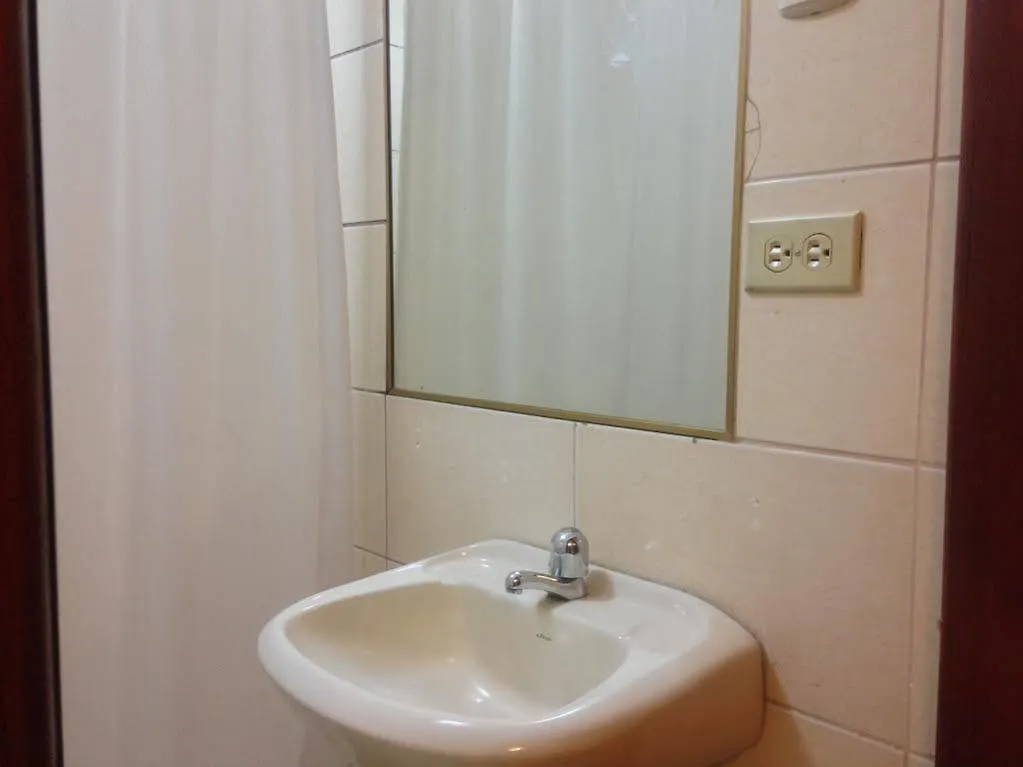 **  Tropical Inn Hotel Γκουαγιακίλ Ισημερινός