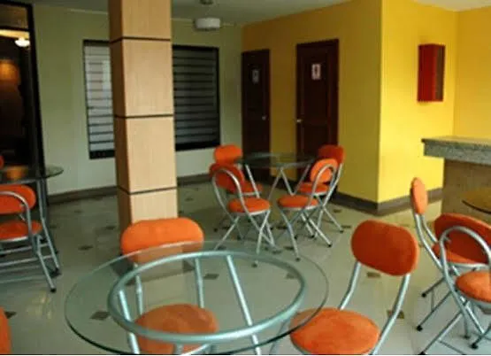 Tropical Inn Hotel Γκουαγιακίλ